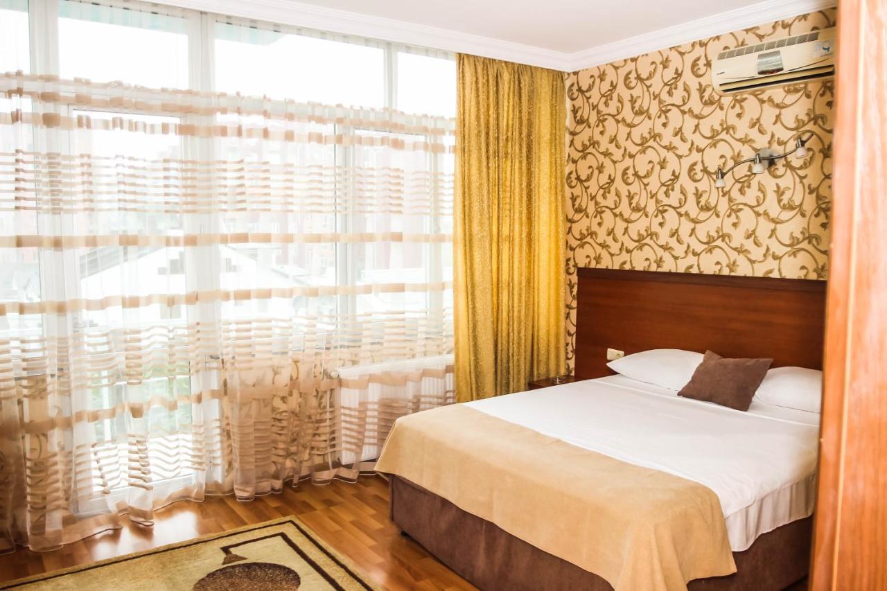 Hotel Istanbul Batumi Zewnętrze zdjęcie