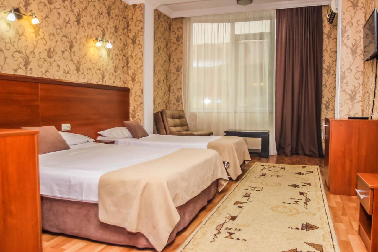 Hotel Istanbul Batumi Zewnętrze zdjęcie