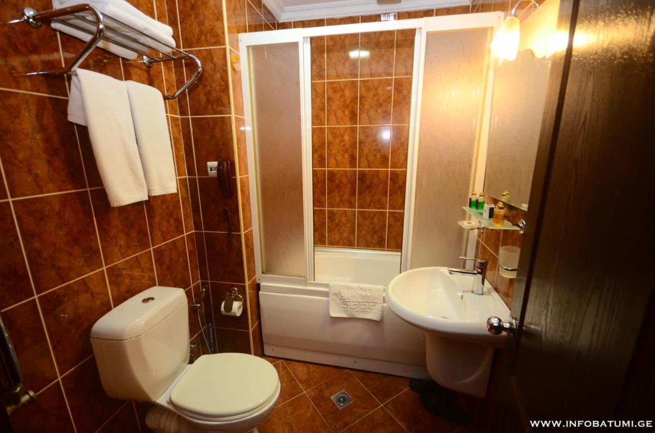 Hotel Istanbul Batumi Zewnętrze zdjęcie