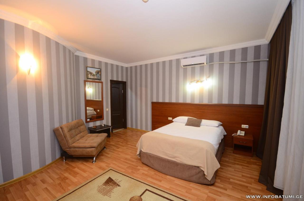 Hotel Istanbul Batumi Zewnętrze zdjęcie